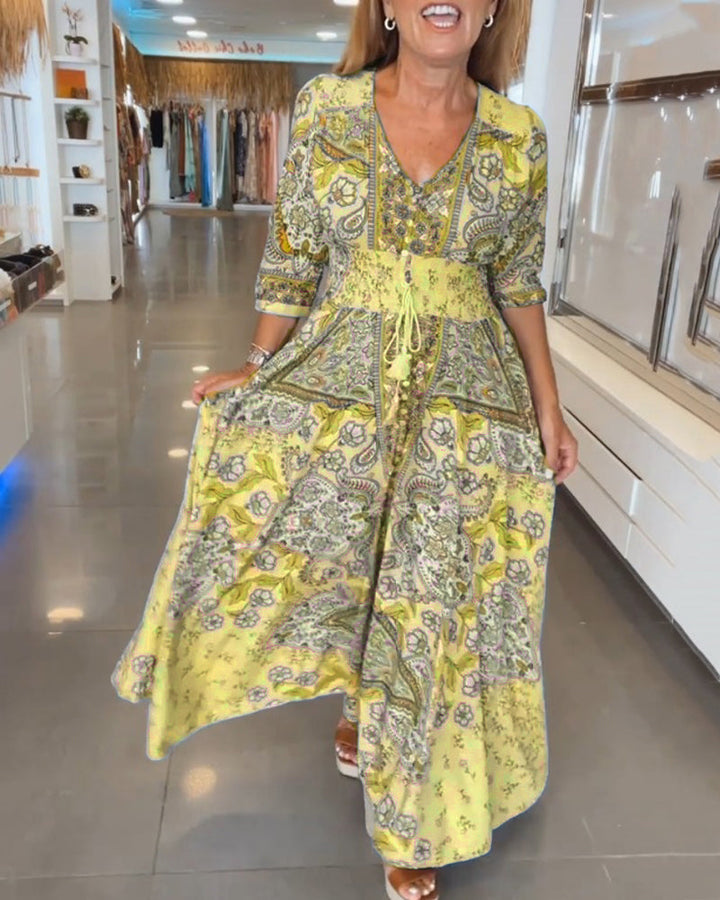 Mia – Elegant Holiday V-Neck Dress