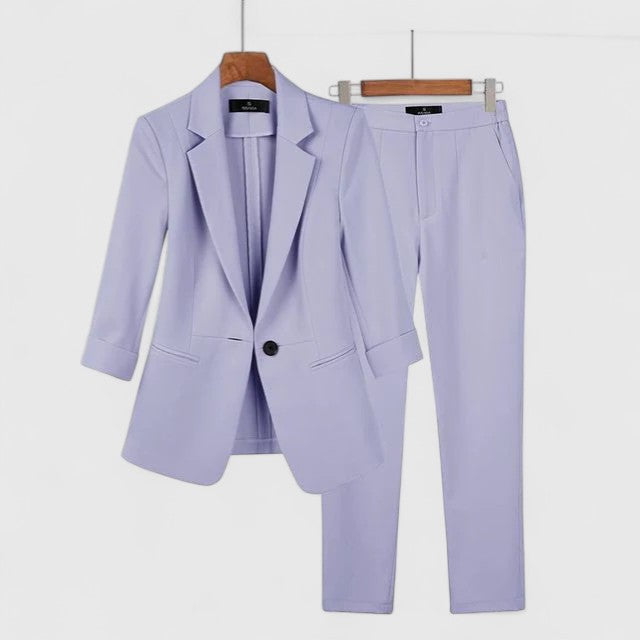 Briletta - Sophisticated Blazer & Trouser