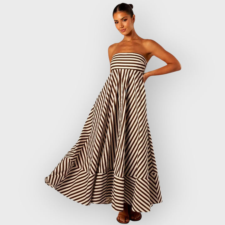 AVENLY – NOCTURNAL CHARM RUCHED MAXI DRESS