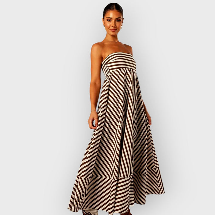 AVENLY – NOCTURNAL CHARM RUCHED MAXI DRESS