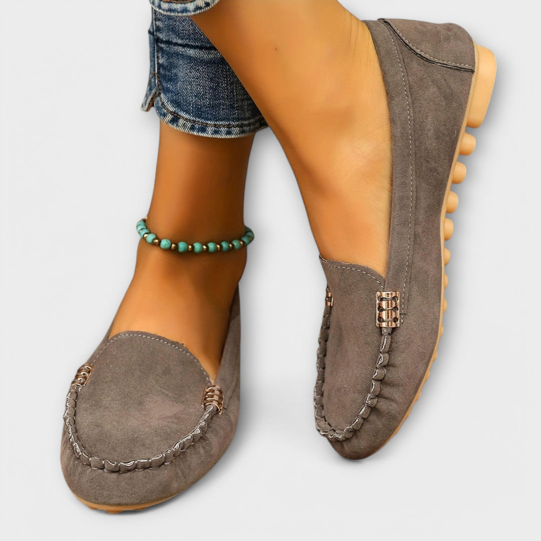ISELYNDRA – MOCCASIN SLIP-ONS