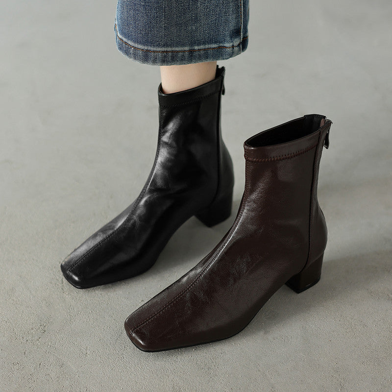 MINIMALIST BLOCK-HEEL ANKLE BOOTS
