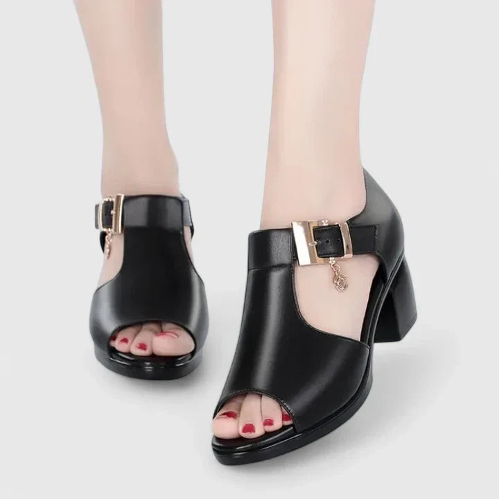 YLTHARISSEA – ELEGANT SANDALS