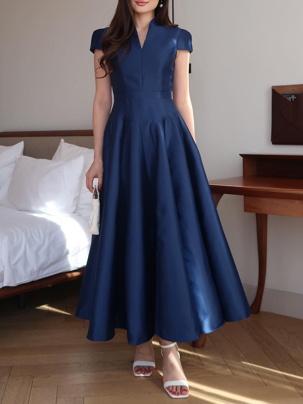 Elegant Dark Blue V-neck Long Dress