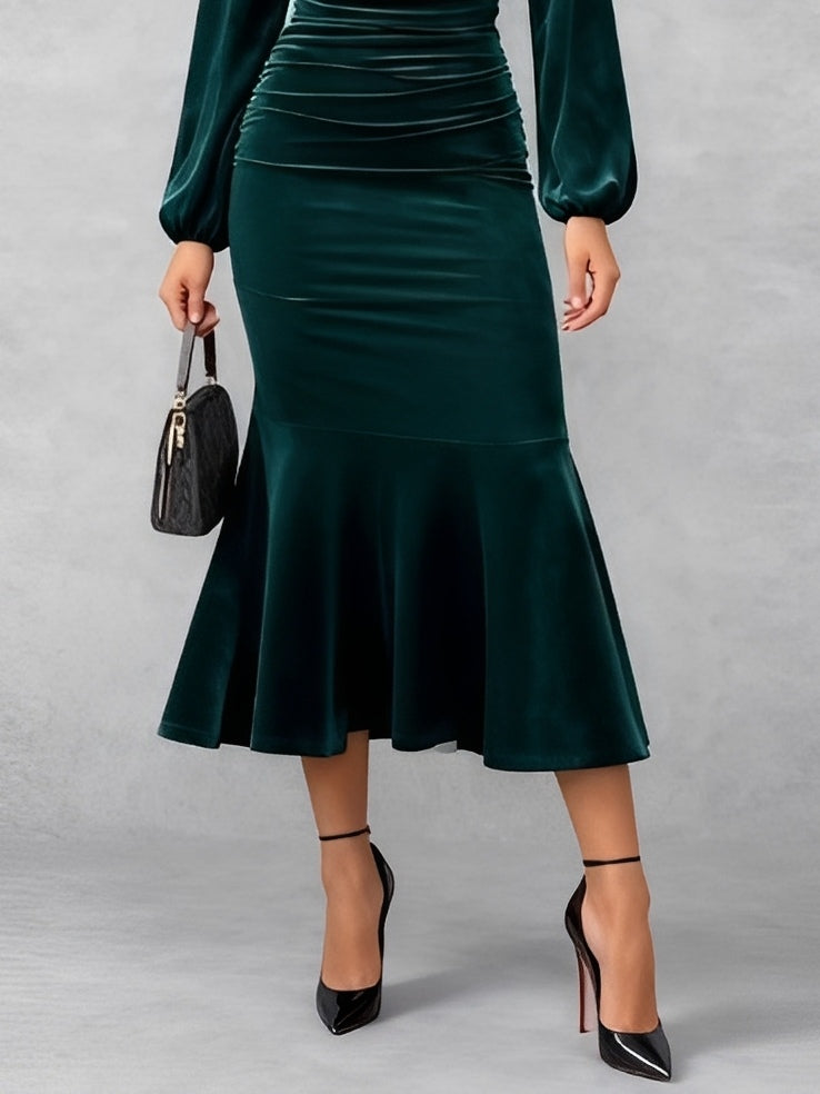 Elegant V-Neck Green Velvet Fishtail Midi Dress